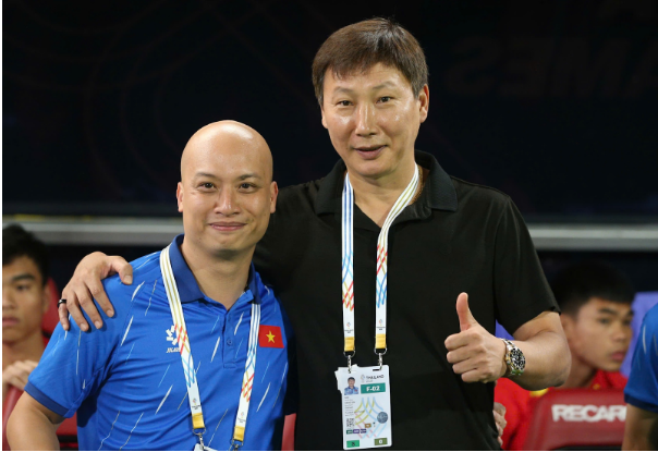 Những năm tháng làm trợ lý đã giúp Kim Sang Sik tích lũy kinh nghiệm và chuẩn bị cho vai trò huấn luyện viên trưởng