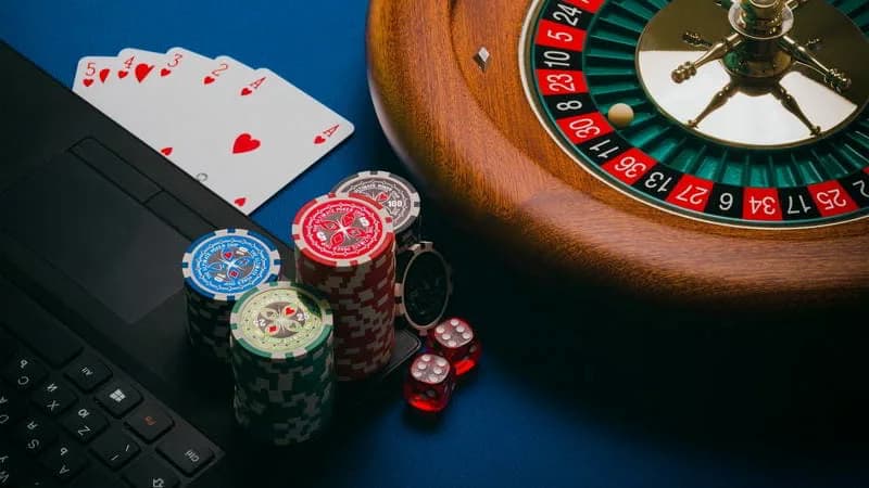 Trải nghiệm game tại 8xbet casino với loạt trò chơi hàng đầu