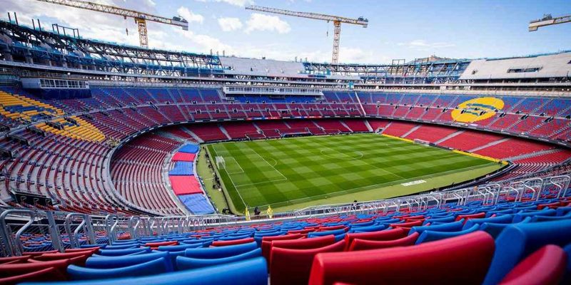 Camp Nou là biểu tượng của Barcelona và người hâm mộ
