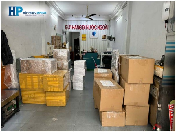 Cách chọn đơn vị gửi hàng đi Lào phù hợp